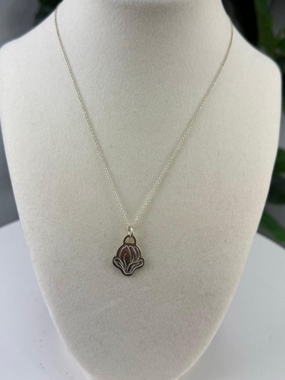 Tiffany & Co. Tulip  Silver Necklace Japan exclusive Go Women